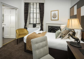 Albany Hotel